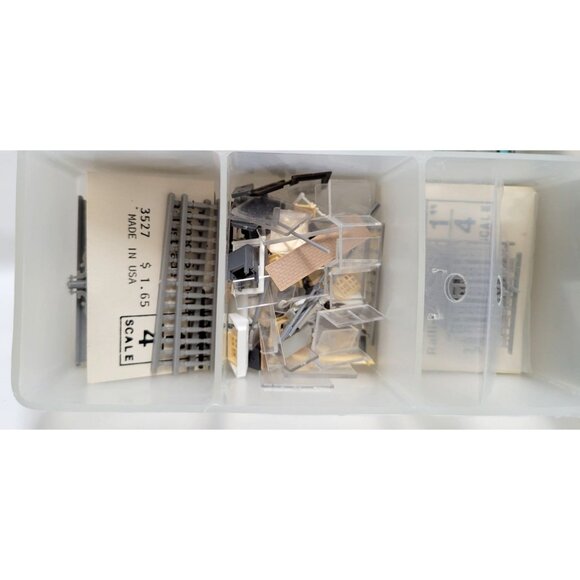 Grandt Line Miniature 1/4" Scale Architectural Pieces Plastic Darice Storage Box - Picture 4 of 11